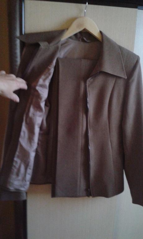 Nohavicový kostým, 38