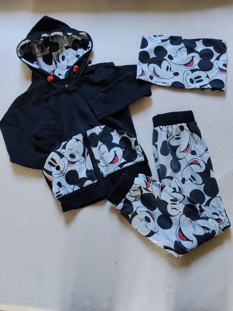 Tepláková súprava s nákrčníkom, 98