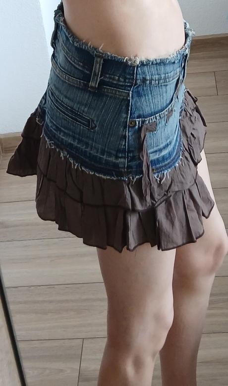 Riflova sukna s volanom, tally weijl,m