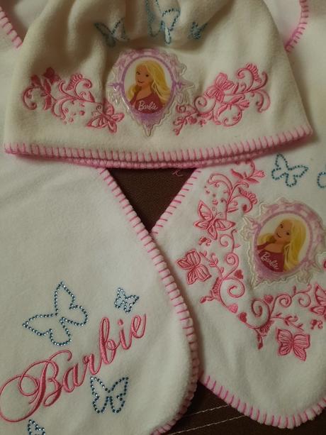 Čiapka, barbie,122
