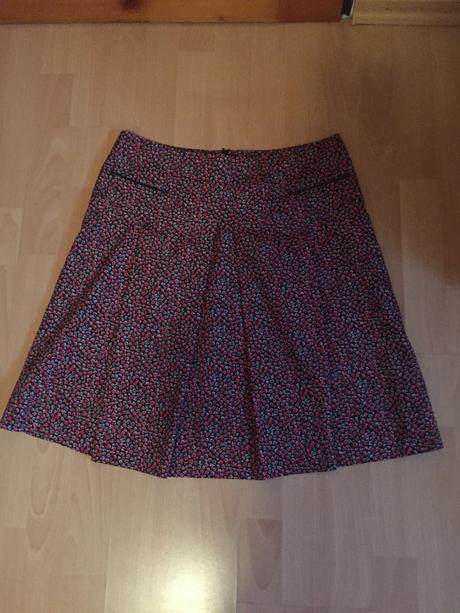 Sukňa francúzskej značky carol, 40