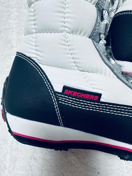 Biele snehule s kožušinkou zn. skechers originál, skechers,38 / 39