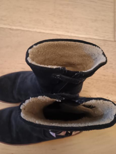 Čižmičky lurchi, lurchi,31