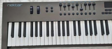Keyboard nektar impact-lx88-plus midi, 