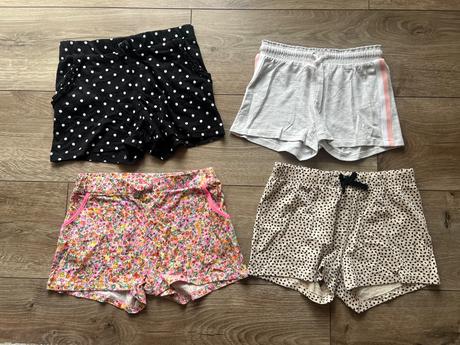 Kraťasky 4ks, h&m,122
