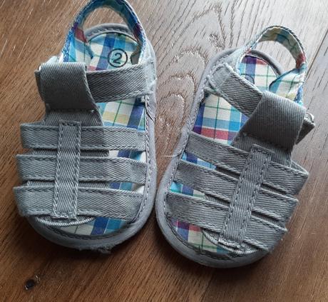 Paperove sandalky, 21