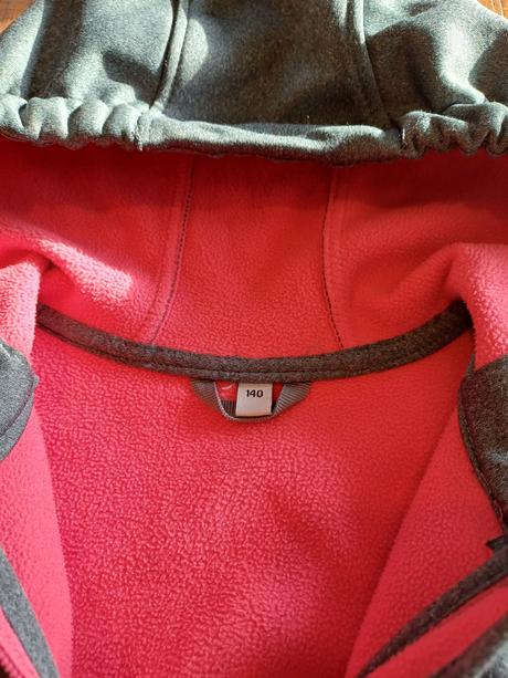 Softshelová bunda, 134