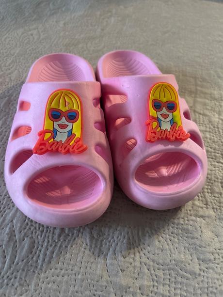 Barbie šľapky pre dievča, 30