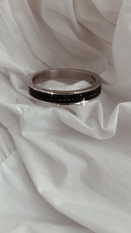 Swarovski naramok, swarovski