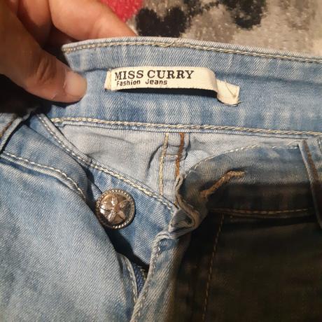 Dámske krátke nohavice, 28