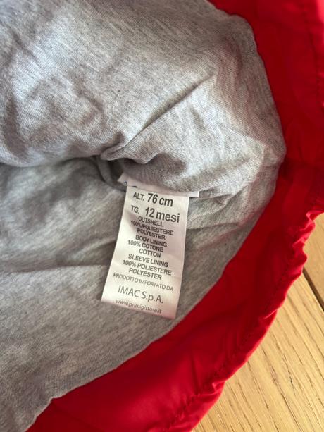 Krasna tenšia bunda primigi zdobena volanikom, primigi,80