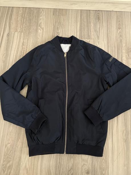 Bombera house, house,s