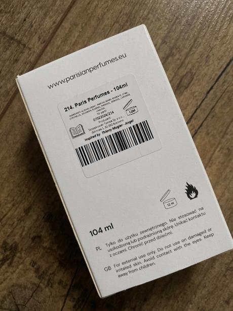 Eau de parfum - paris perfumes, 
