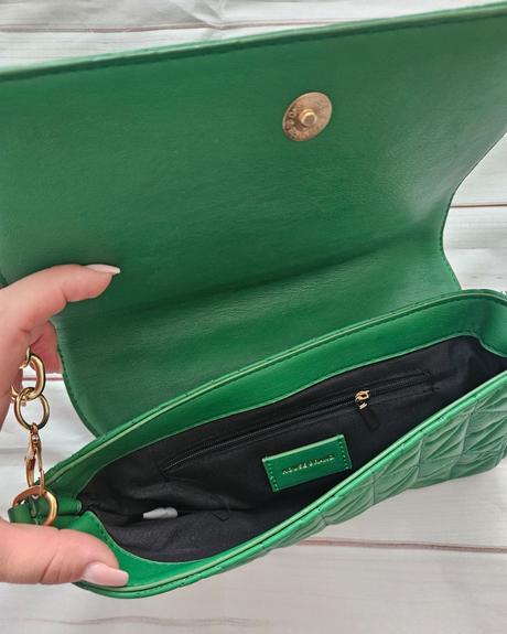 Krásna zaujímavá kabelka,