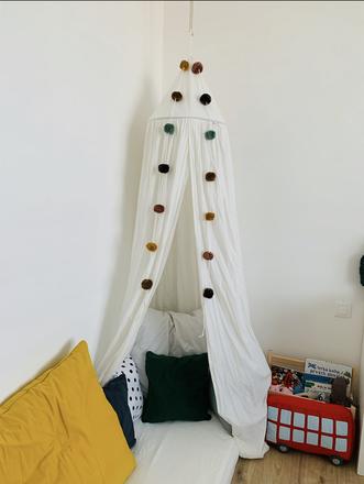 Biely baldachýn z biobavlny, top stav, 