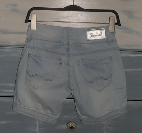 Rifľové kraťasy, 158