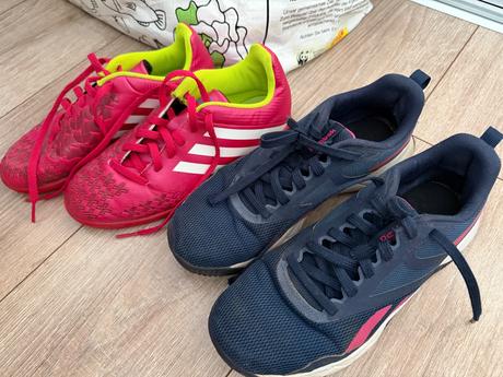 Dvoje adidas tenisky, adidas,36