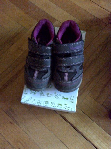 Botasky, deichmann,23