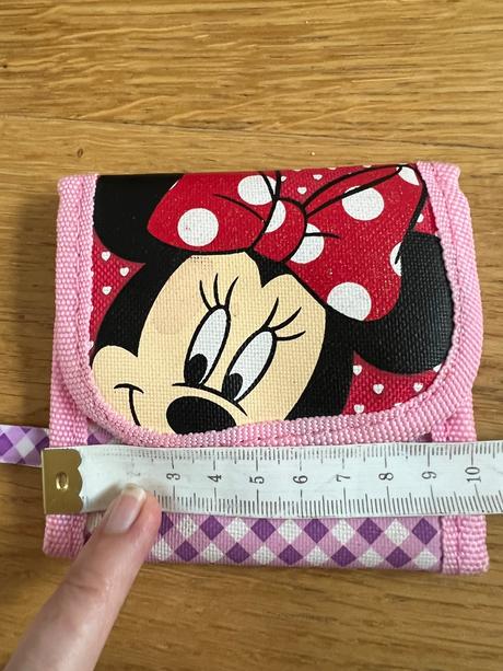 Dievcenska penazenka minnie, 