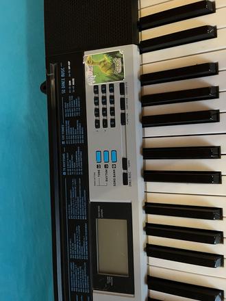 Predtým klavír casio lk136, 