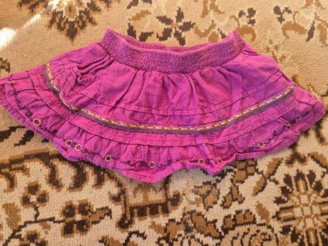 Fialová suknička, 68