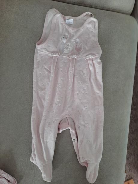 Balík oblečenia, 68–80