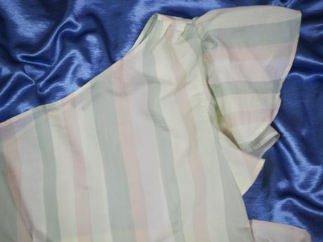 Kvalitný letný top reserved, reserved,38