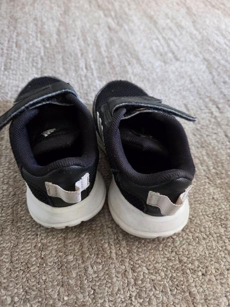Adidas botasky vel.22, adidas,22