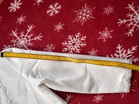 Predám šaty na 1.sv. prijímanie, m