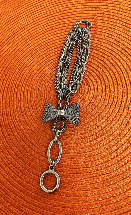 Kovový prívesok na kľúče,