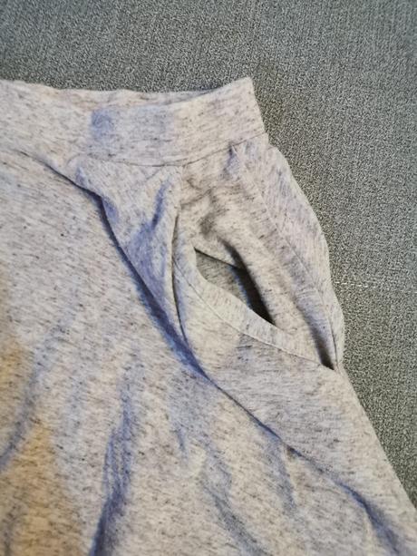 Dámska sukňa, reserved,38