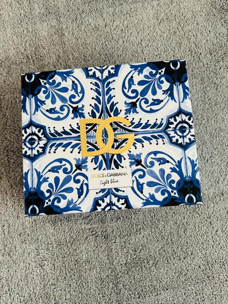 Dolce&gabbana light blue,