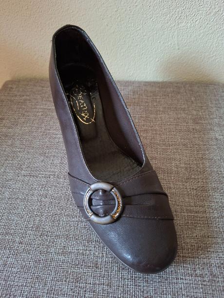 Hnedé kožené lodičky (veľkosť 36), 36