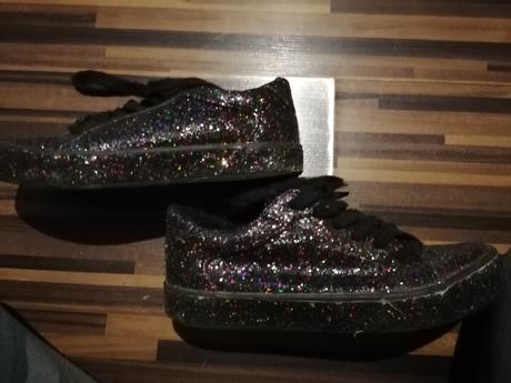 Tenisky, reserved,33