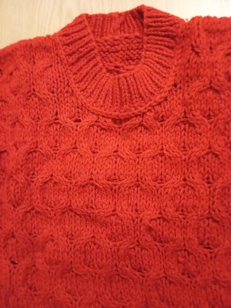 Hrubý dievčenský pletený pulóver v. 152, 152