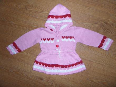 Sveter so srdiečkami, 86