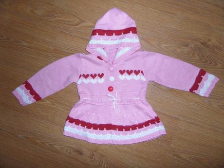 Sveter so srdiečkami, 86