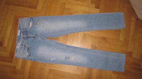 Dievcenske rifle , 152