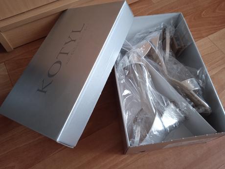 Metalické sandále, 38