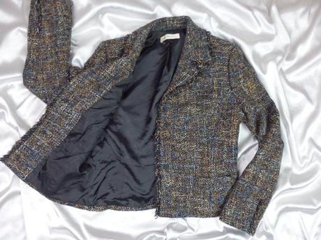 Luxusný dámsky sukňový kostým, 38