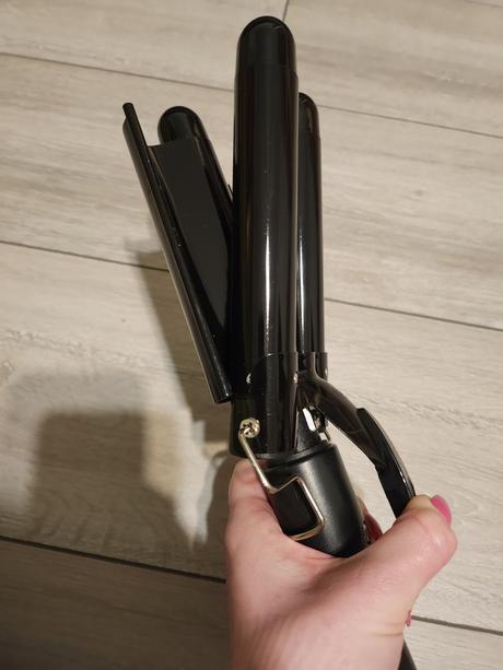 Čierny vlnkovač-trojkulma, 