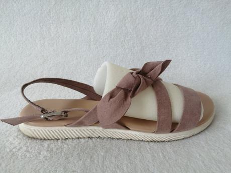 Pekné sandálky, deichmann,36