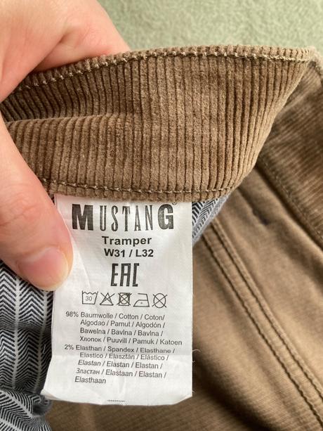 Mencestraky (mustang), mustang,s