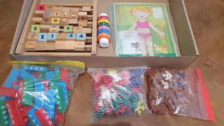 Mix drevených edukačných hračiek, 