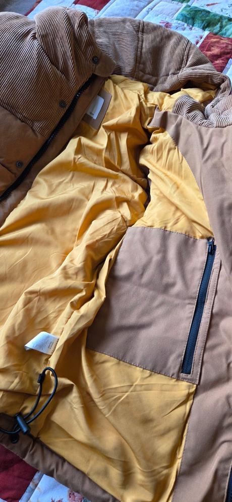 Zimna bunda reserved v.122, reserved,122