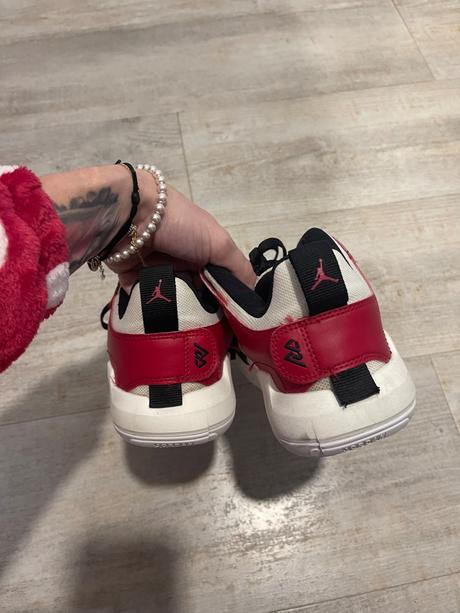 Tenisky halovky jordan 6,5 y 39 juniorska, air jordan,39