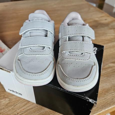 Botasky adidas, adidas,23