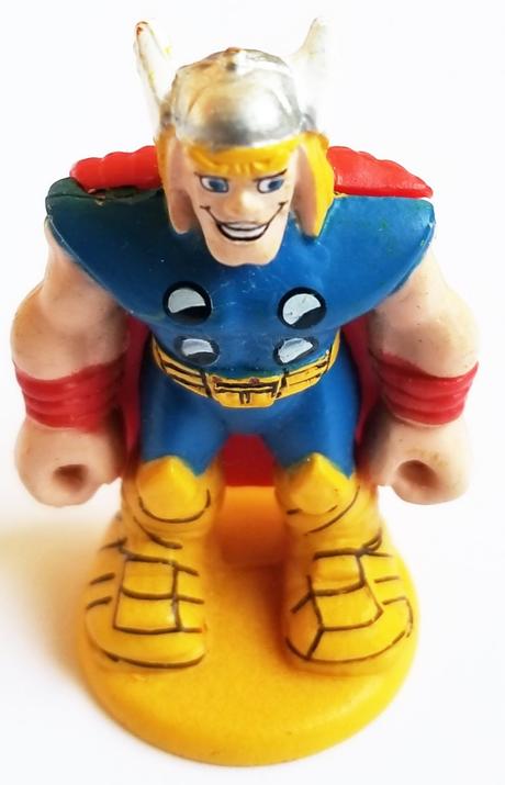 Kinder - nekinder figúrky,