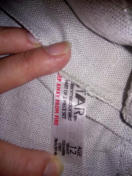 Šatovka julienmacdonald, 152