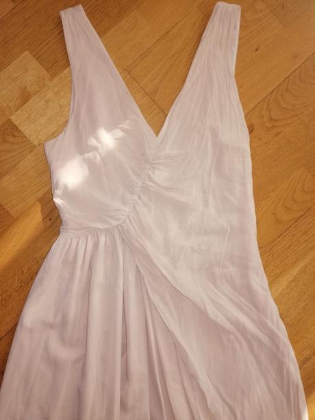 Krémové šaty, 40